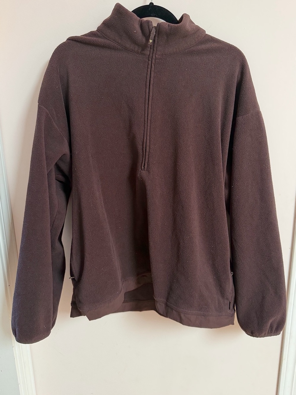 Aritzia Golden Polartec® 200 1/4 Zip Hip Sweater - Picture 3 of 8